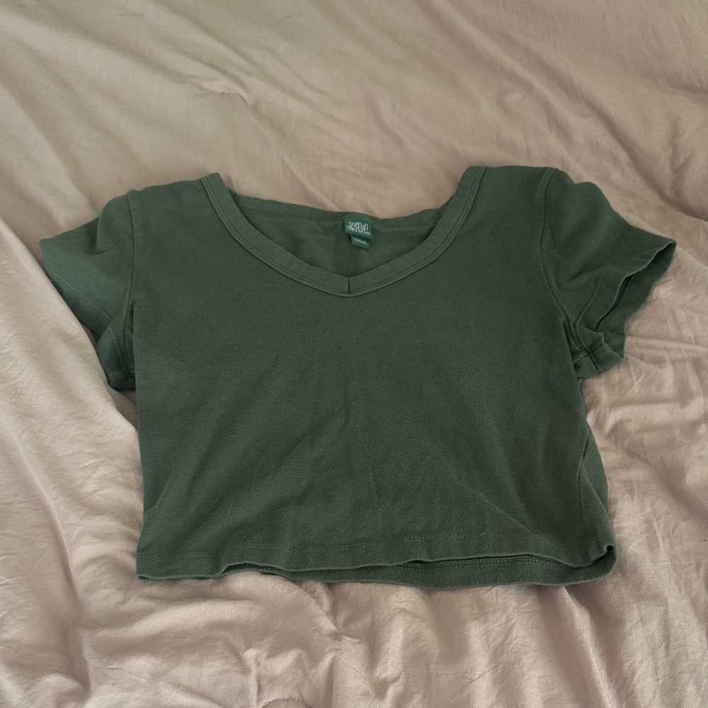 Junior’s Wild Fable Forest Green V-Neck Crop Top